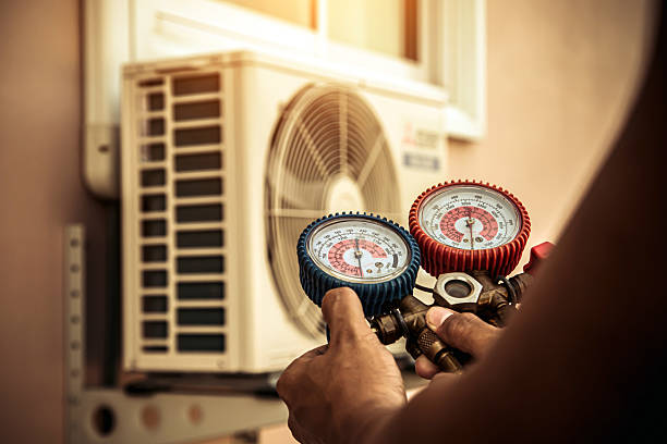 Professional Ac Installation technician working in East Bridgewater, MA